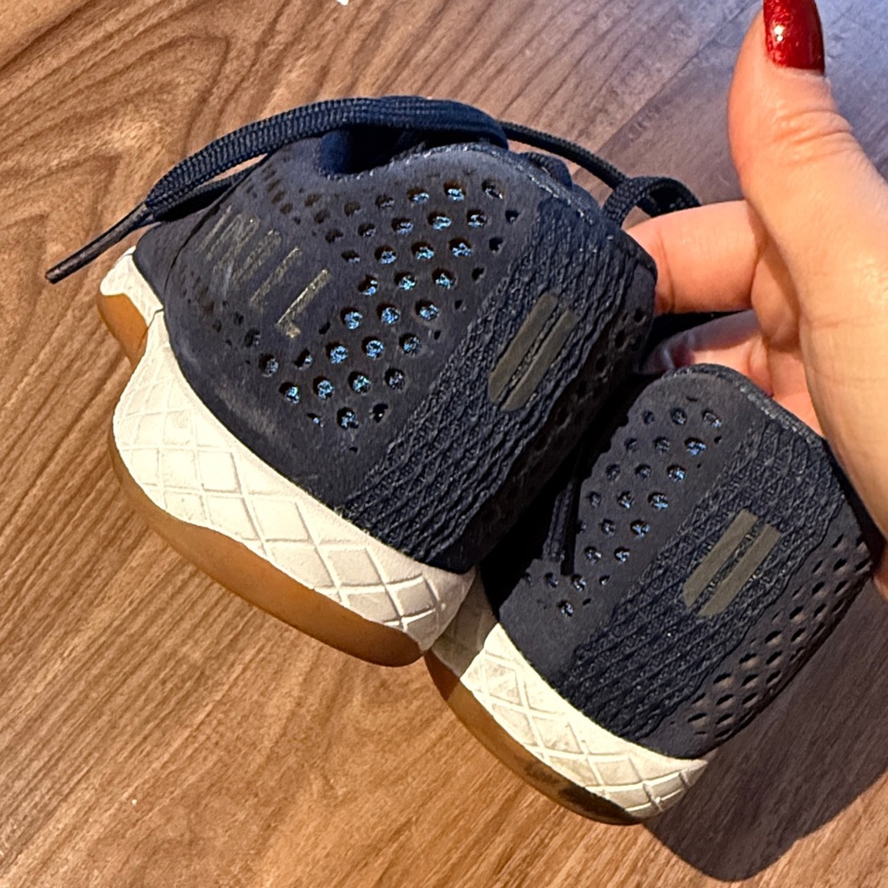 Women’s No Bull Sneakers 5.5 - Picture 8 of 8